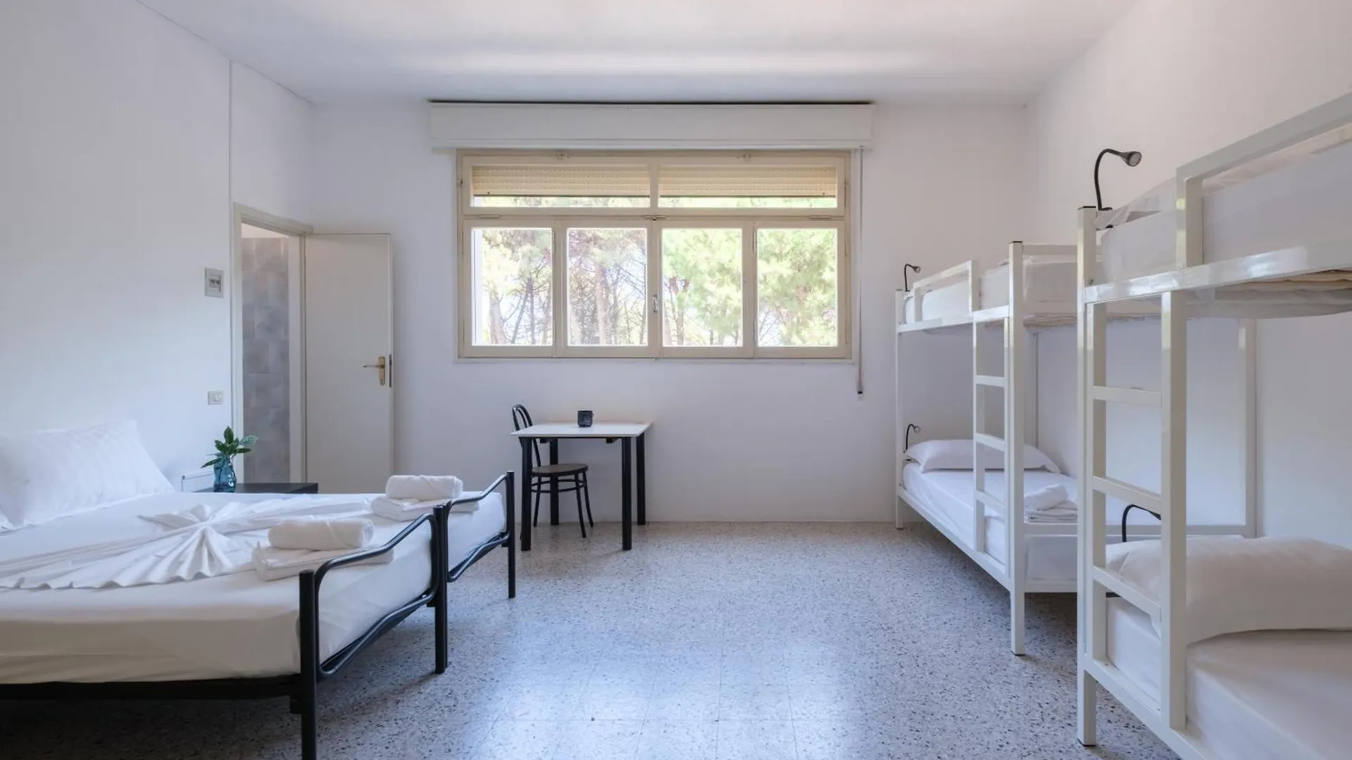 Meet Hostel Cervia