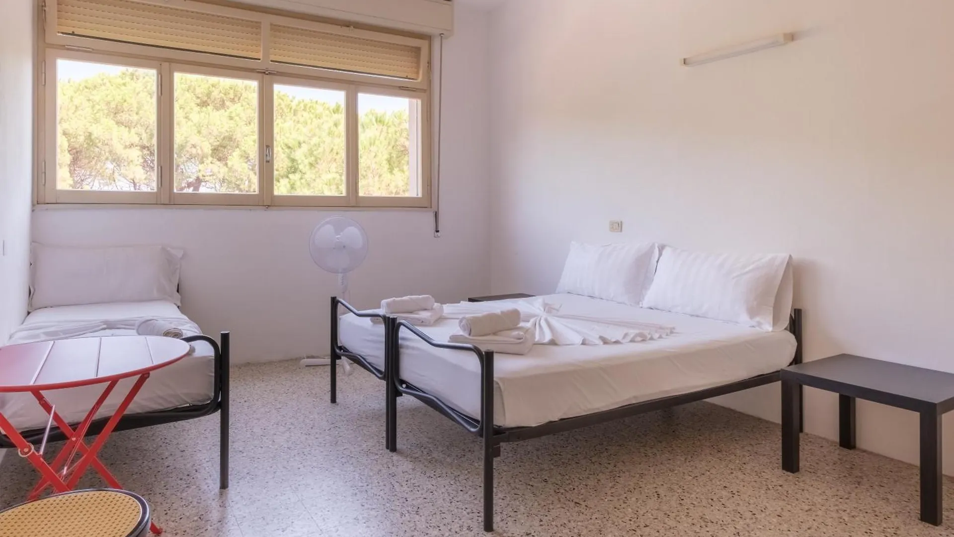 Meet Hostel Cervia Italia