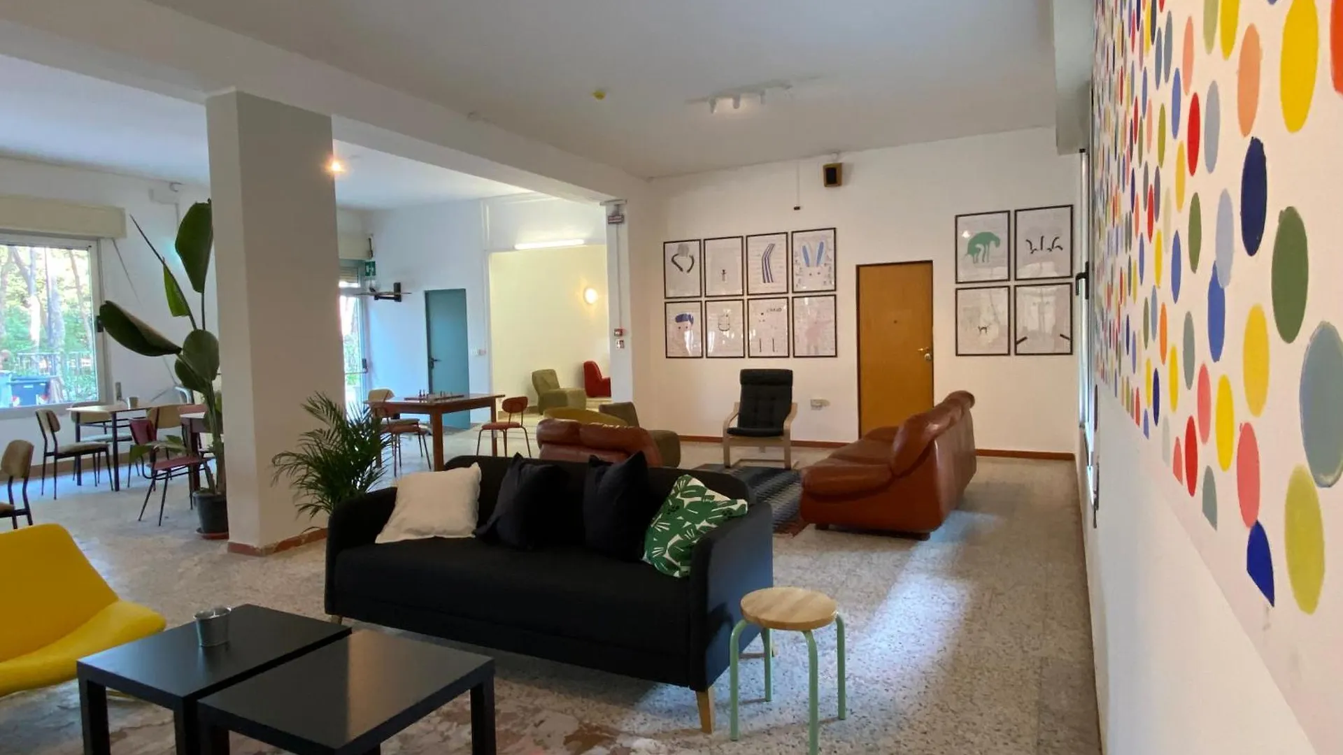 Meet Hostel Cervia 0*,