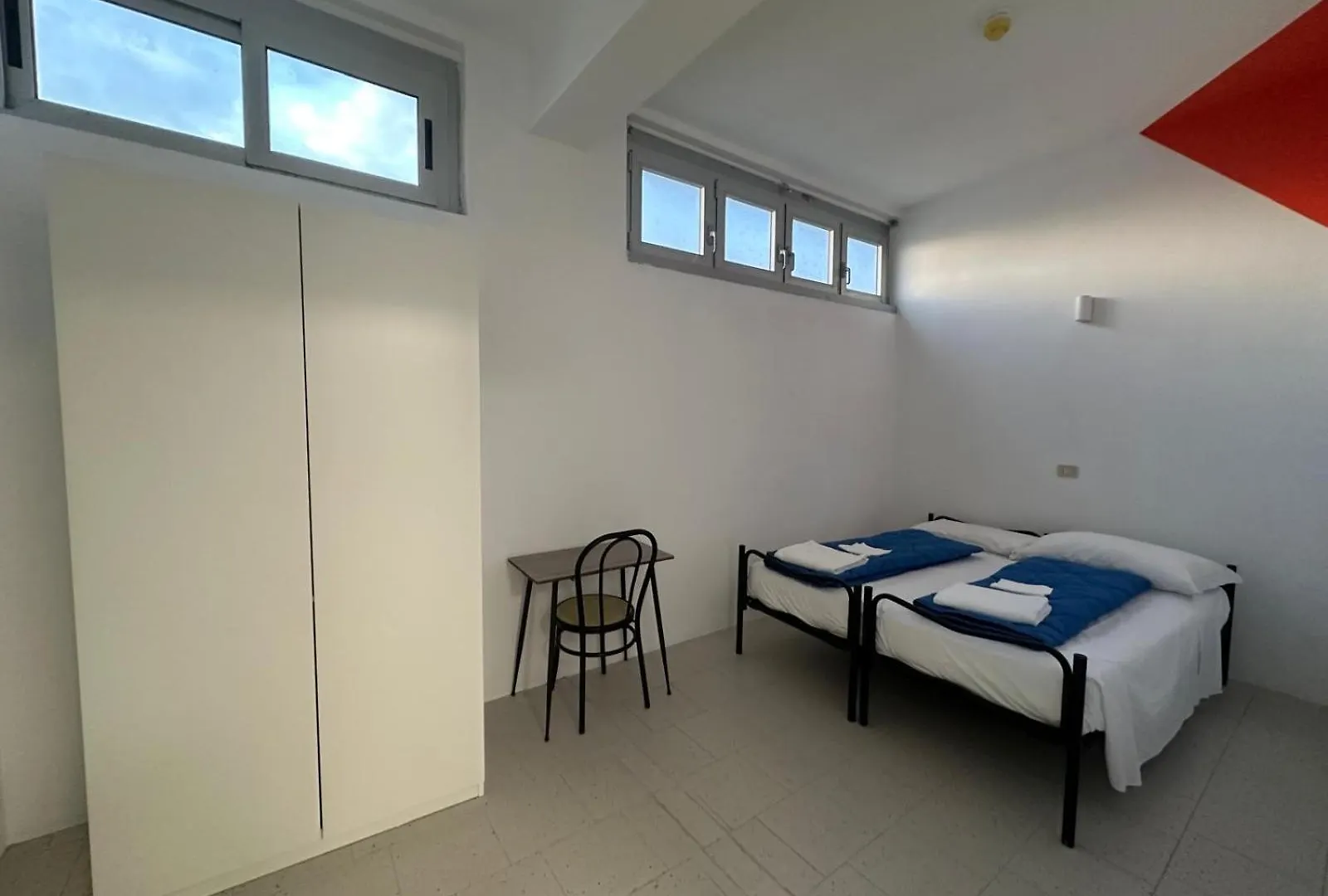 Meet Hostel Cervia Italia