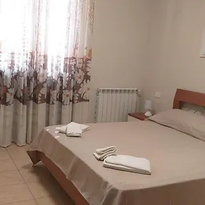 Dabliu House Affittacamere Torrenova (Sicily)